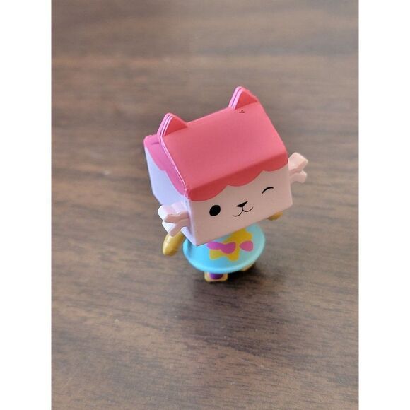 SML Gabby cat pink kitty cat box head toy figure - Picture 4 of 4